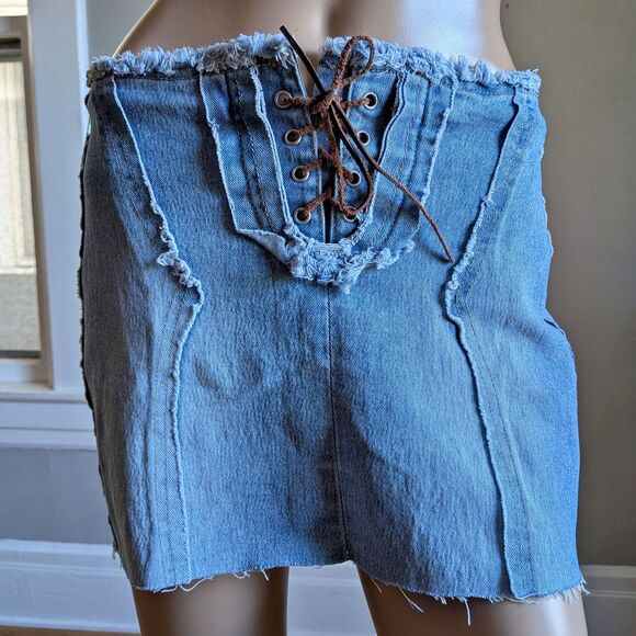 Vintage Y2K Lazer Jeans Micro Mini Skirt Denim Leather Lace Up Low Rise Size 3 - Picture 7 of 12